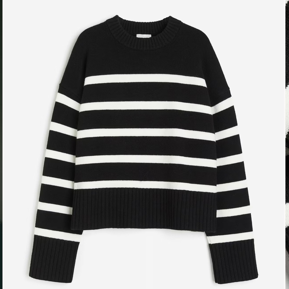 H&M Loose Fit Black and White Striped Sweater